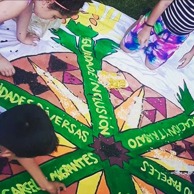  Florecer Aquí y Allá mandala in Brooklyn, NY.