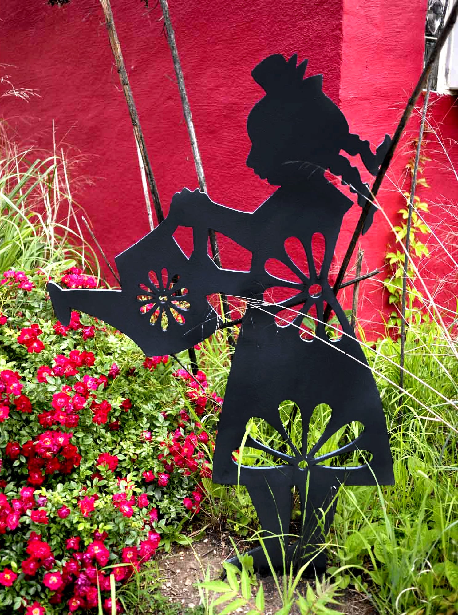 Merryman Lane sculpture garden in Baltimore, MD by Emily C-D with Jessie and Katey (artist trio Can Collective), 2013.