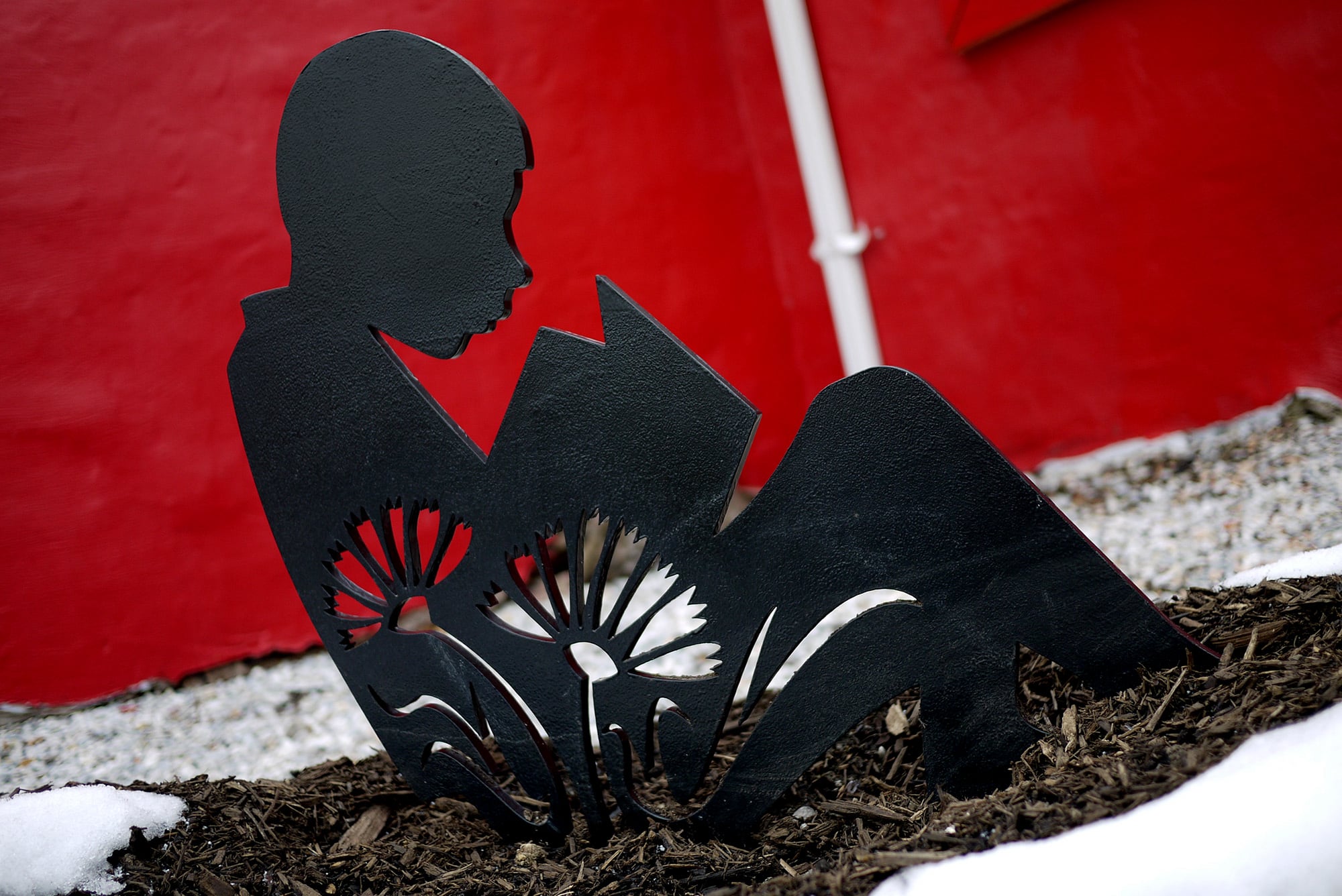 Merryman Lane sculpture garden in Baltimore, MD by Emily C-D with Jessie and Katey (artist trio Can Collective), 2013.