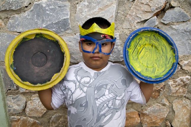 River for a Thousand Years, action by Emily C-D during her residency at Gubidxa Gallery, Oaxaca, MX, 2011